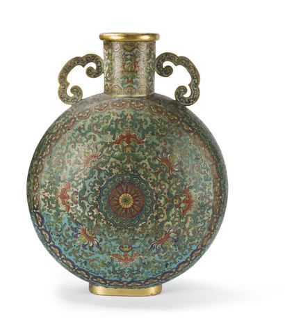 Gourde en émaux cloisonnés : Résultat de vente